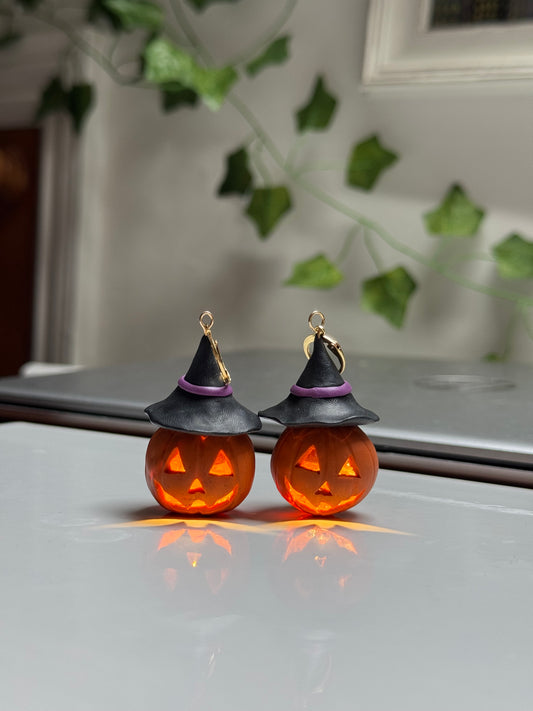 💡 Witch Pumpkin Earrings