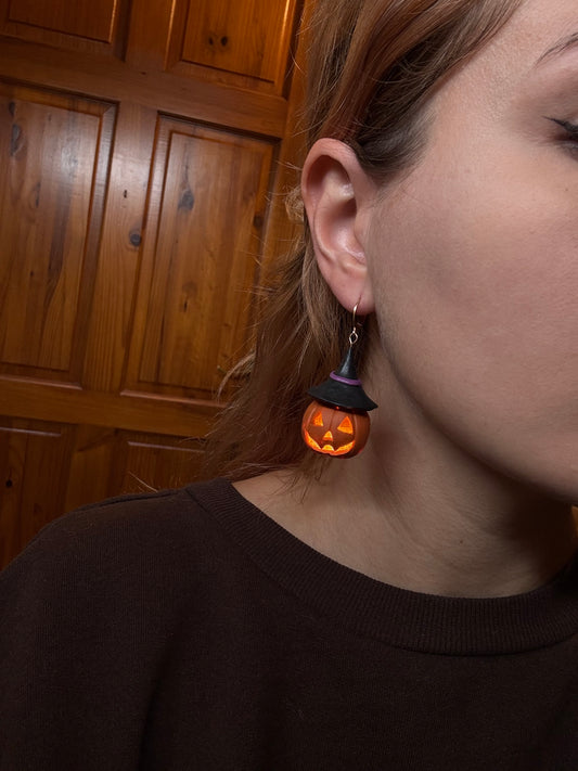 💡 Witch Pumpkin Earrings